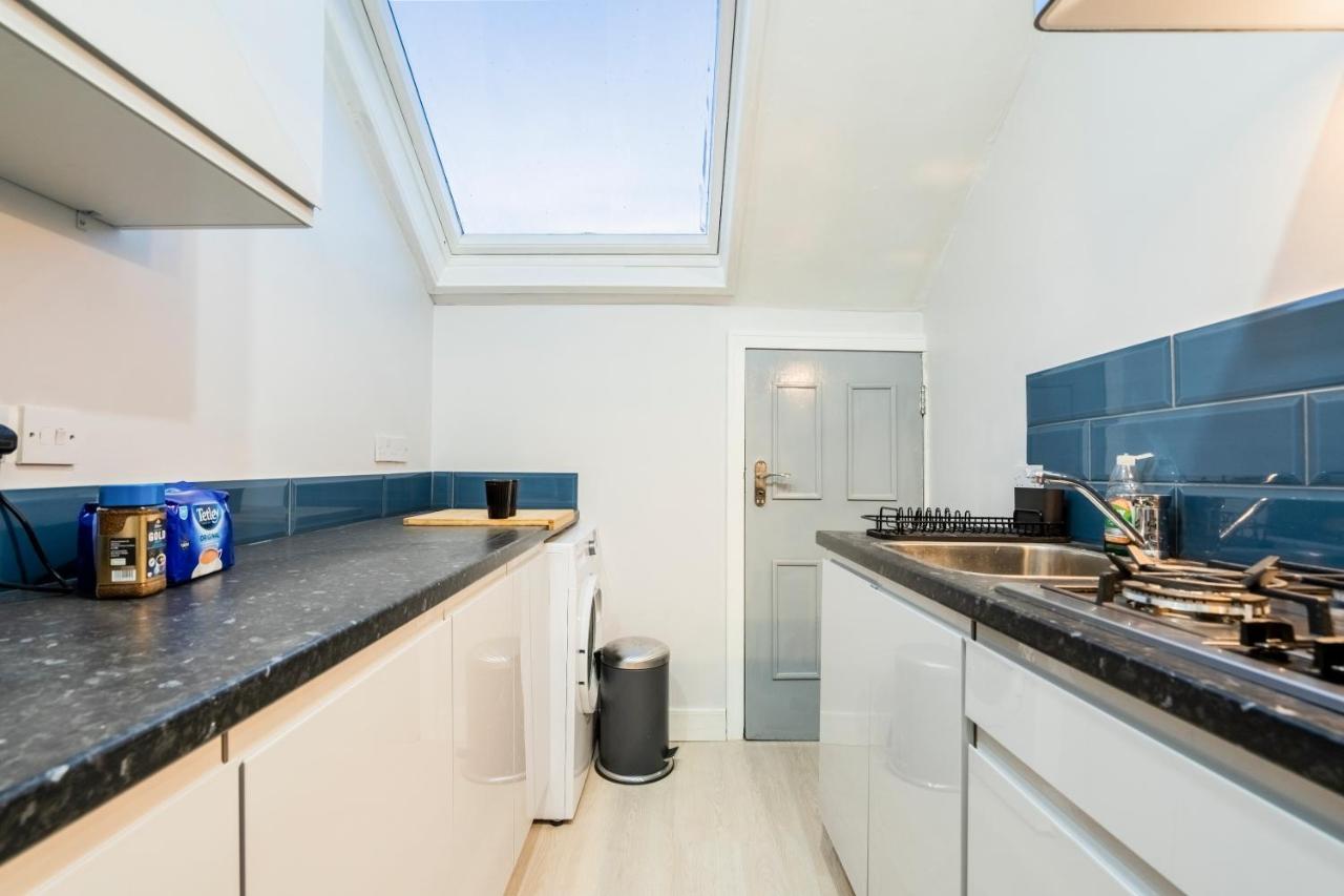 Deluxe 2-Bedroom Flat With Free Parking Birmingham Exterior photo