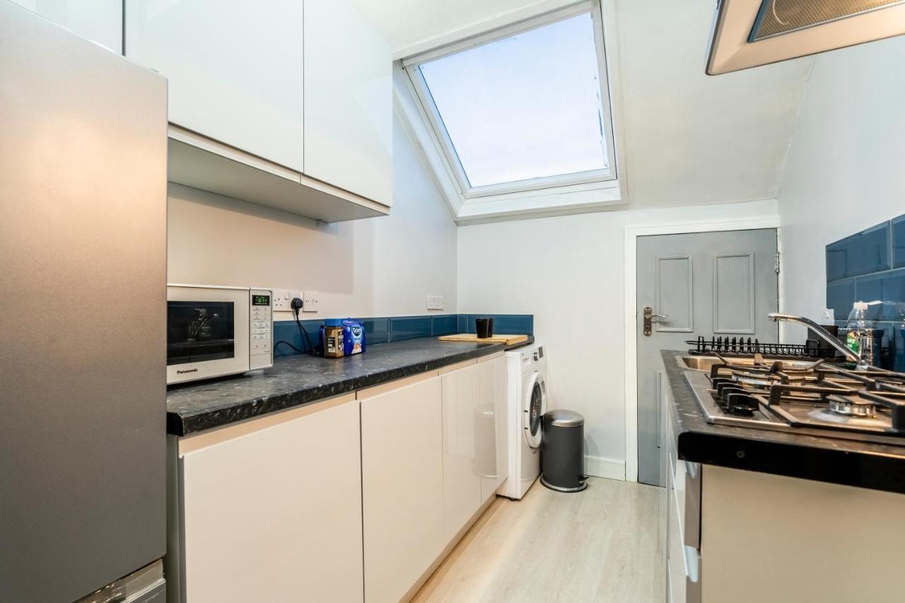 Deluxe 2-Bedroom Flat With Free Parking Birmingham Exterior photo