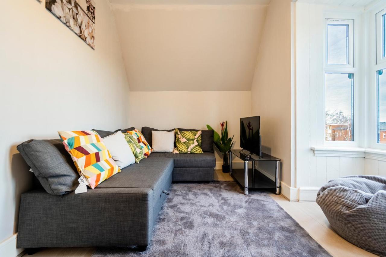 Deluxe 2-Bedroom Flat With Free Parking Birmingham Exterior photo