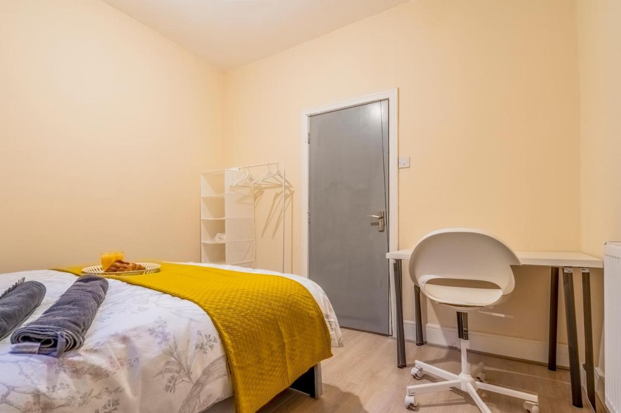 Deluxe 2-Bedroom Flat With Free Parking Birmingham Exterior photo