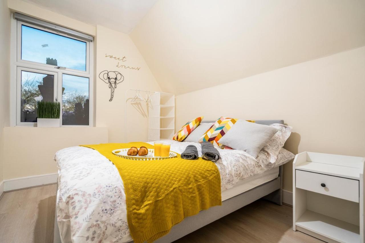 Deluxe 2-Bedroom Flat With Free Parking Birmingham Exterior photo